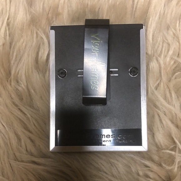 2 for $15 Like new Visor frame (bundle 2 items) - Picture 2 of 4